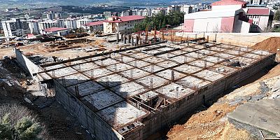 TÜRKİYE’NİN EN KAPSAMLI GENÇLİK MERKEZLERİNDEN BİRİ KAHRAMANMARAŞ’TA YÜKSELİYOR