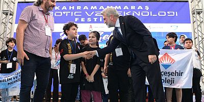 “TÜRKİYE YÜZYILI’NIN TEMİNATI GENÇLERİMİZİN YANINDAYIZ”