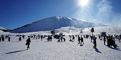 Kahramanmaraş’ın ve bölgenin en gözde kış turizm destinasyonlarından biri olan Yedikuyular Kayak Merkezi