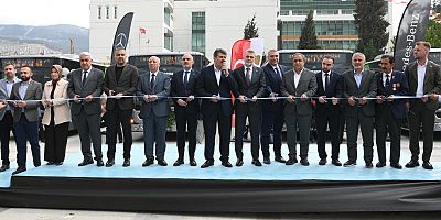 Büyükşehir Belediyesinin hizmet filosuna kazandırılan araçların ilk etap teslim töreni gerçekleştirildi.