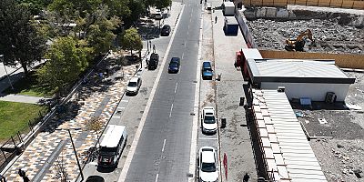 YENİ YÜRÜYÜŞ YOLLARIYLA TRABZON CADDESİ’NDE ULAŞIM İYİLEŞTİRİLDİ