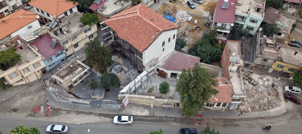 TESCİLLİ KOCABAŞ KONAĞI’NDA TİTİZ RESTORASYON SÜRECİ SÜRÜYOR