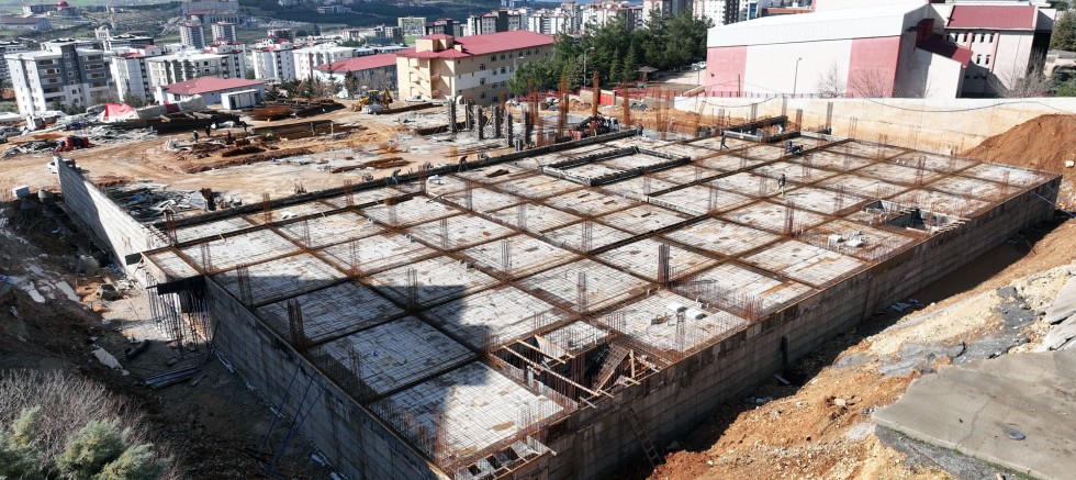 TÜRKİYE’NİN EN KAPSAMLI GENÇLİK MERKEZLERİNDEN BİRİ KAHRAMANMARAŞ’TA YÜKSELİYOR