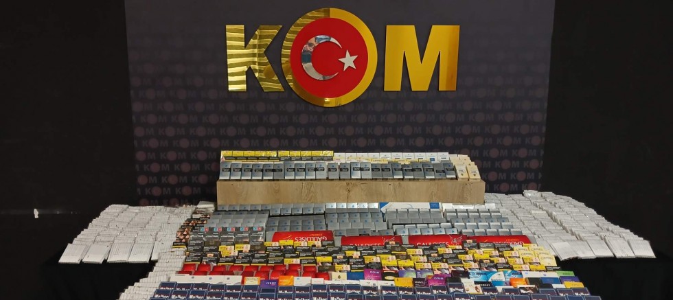 UYUŞTURUCU, KAÇAK SİGARA VE MAKARON ELE GEÇİRİLDİ