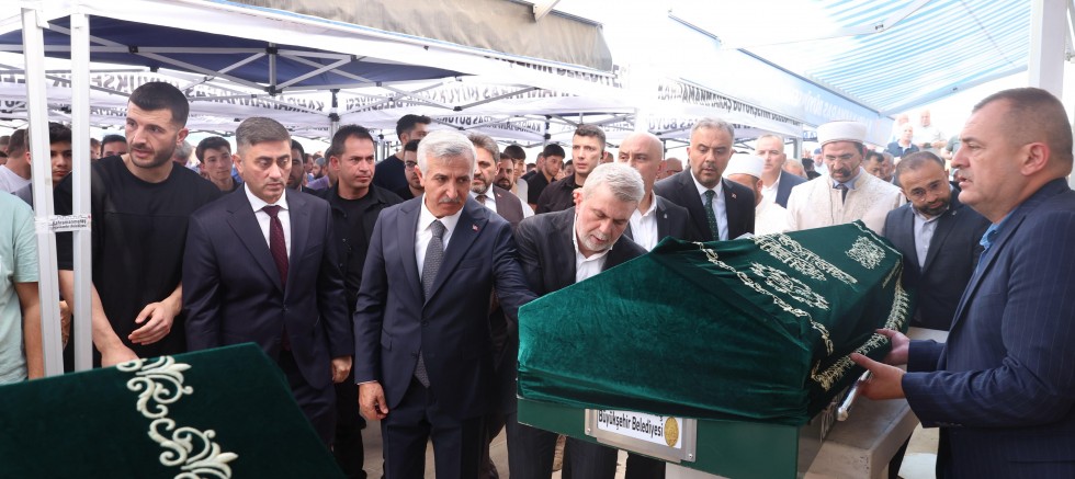 YANGINDA HAYATINI KAYBEDEN VATANDAŞLAR SON YOLCULUĞUNA UĞURLANDI